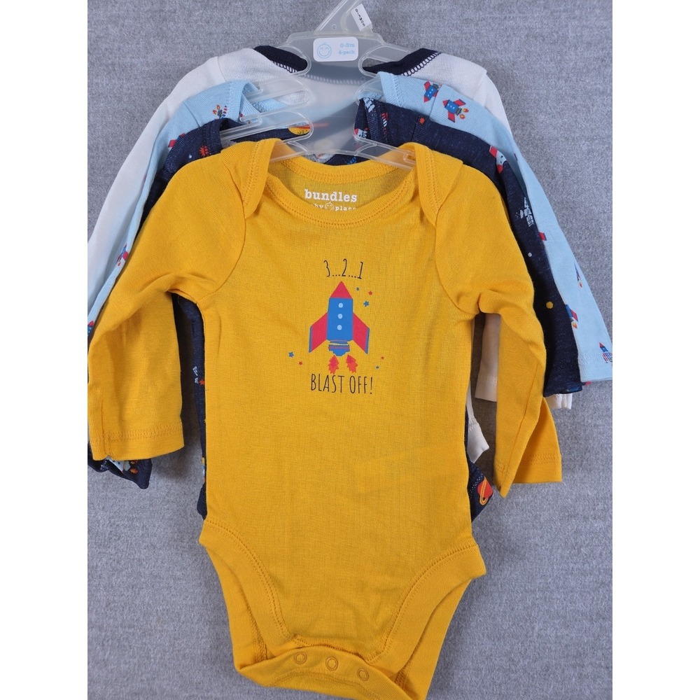 Bundles Baby Place 0-3 Newborn Set Baby One Piece Spaceship Rocket Planets NEW